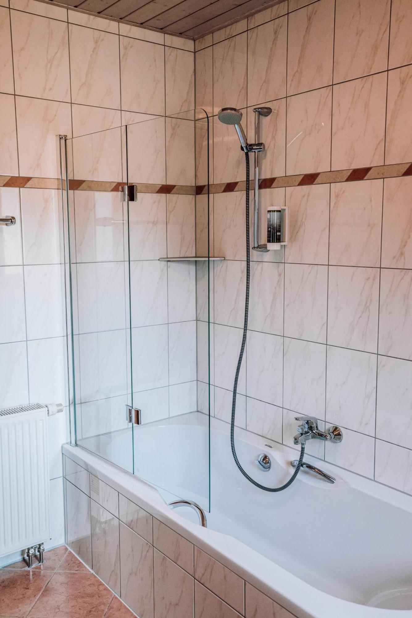 Schmidtburger Hof Hotel Weiler bei Monzingen Quarto foto